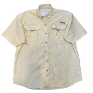 Columbia fishing shirt size small in yellow.